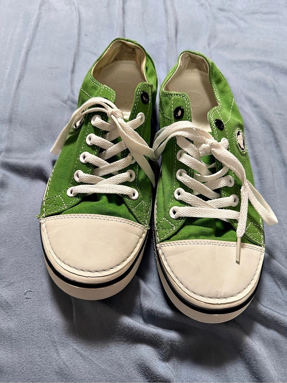 Crocs Green & White Canvas Sneakers US 10